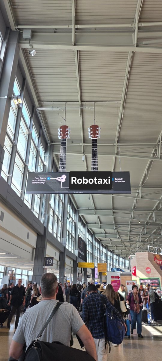 KalenaKBrown's tweet image. Manifesting at the Austin airport