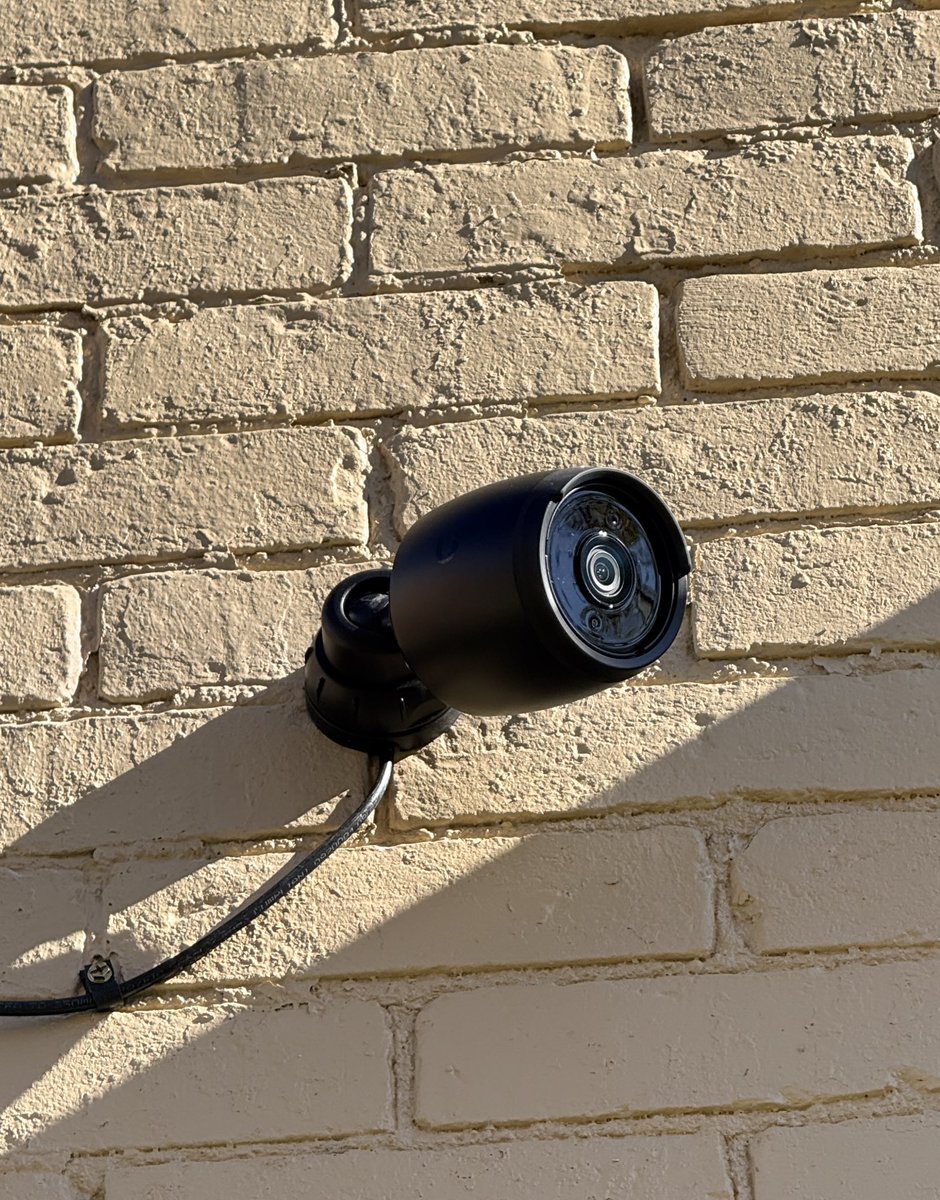RPL_Parallax's tweet image. Really liking the black @Ubiquiti G6 Bullet cameras.
