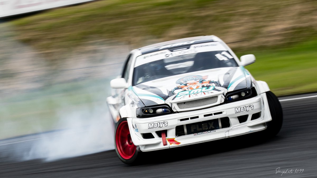 s14_8099's tweet photo. #D1Lights 
 #drift https://t.co/U4vmTnba4r
