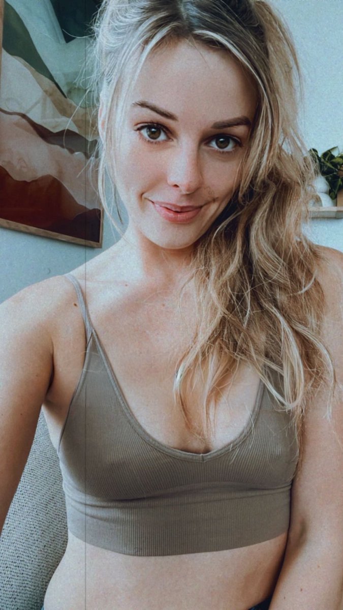 sweetiepiebri's tweet image. I’m scared but this is me with no makeup on. 🥺