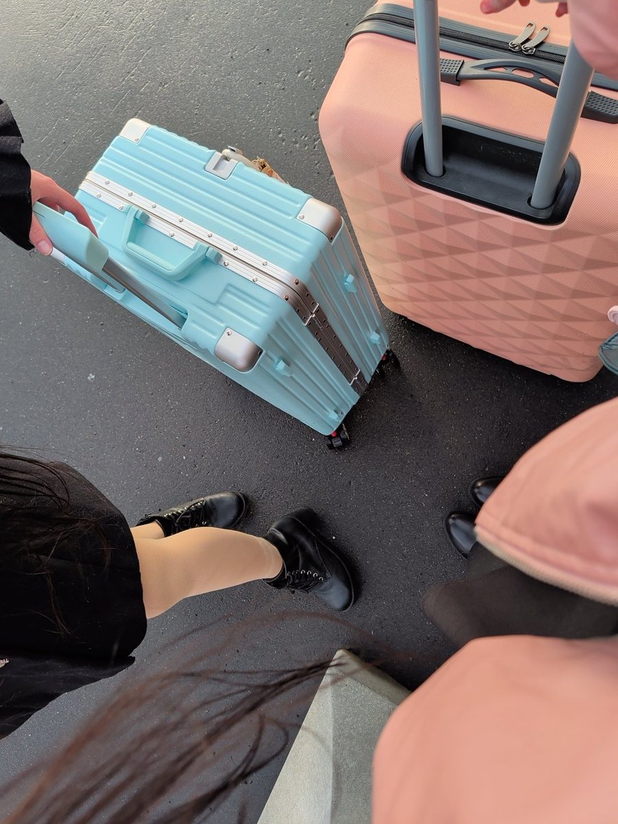 映り込むロン毛