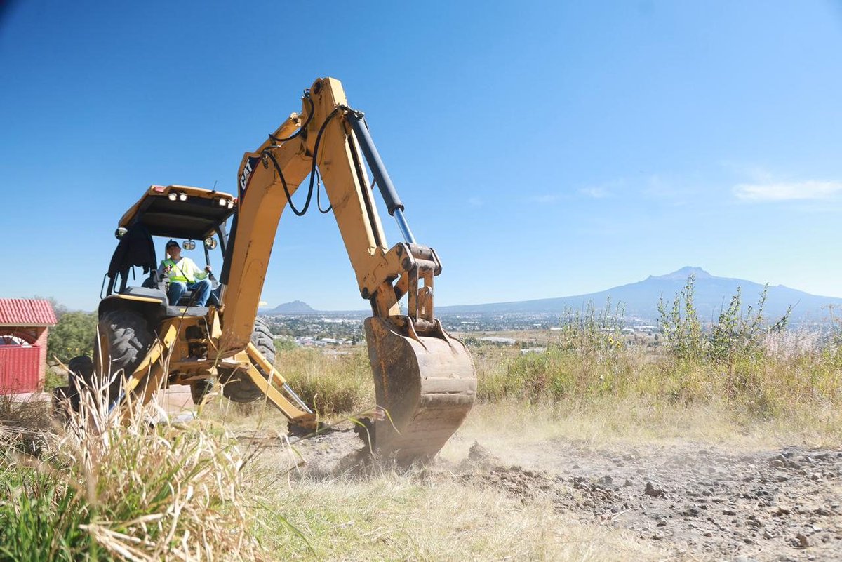Nuestro presidente, Williams Zainos Flores, acompañó el arranque de obras en Tepeyanco 🌧️

Ampliación de drenaje, agua potable y drenaje pluvial para mejorar servicios y movilidad.