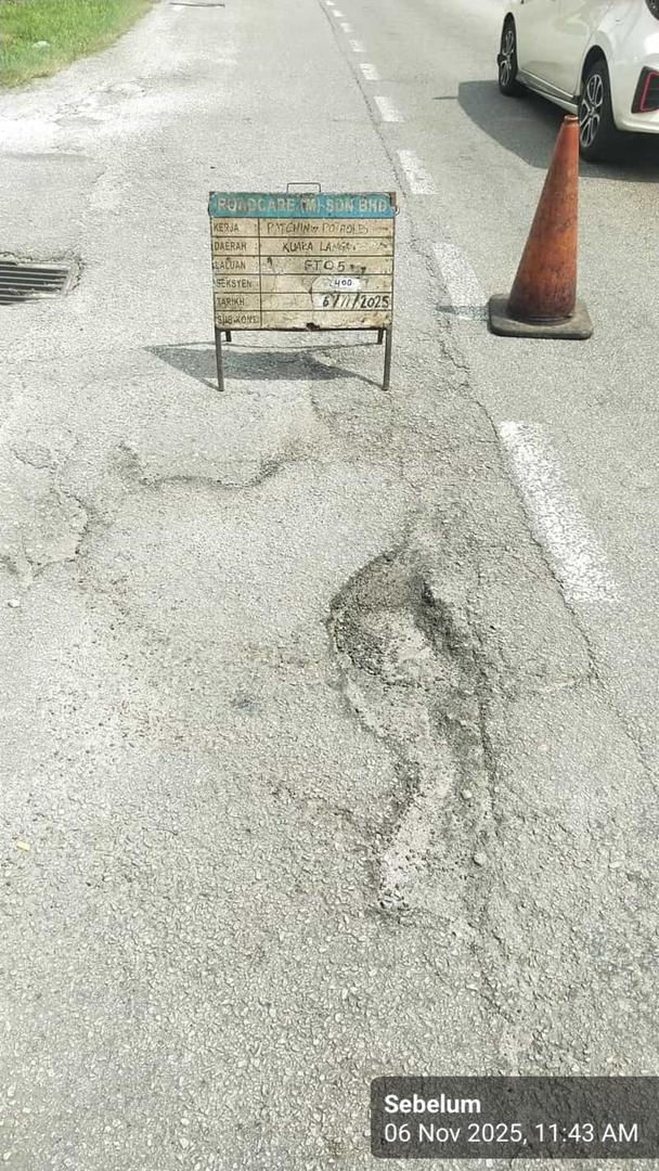 06/11/2025 : JKR Kuala Langat melalui konsesi Roadcare telah menjalankan Kerja Tampalan Pothole (R01) di Laluan FT0005 Jalan Sepang – Klang, Seksyen 400.40, Landmark Kawasan di Pekan Banting

#IAMJKR
#KITAJKRSELANGOR
#KITACEKAP

<a href="/moworksmy/">Kementerian Kerja Raya Malaysia</a>
<a href="/IPJKR_Official/">JKR Malaysia Rasmi</a>
<a href="/JKRSelangor/">JKR Selangor</a>