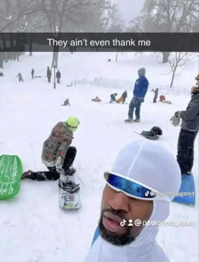 hourly_shitpost's tweet image. 