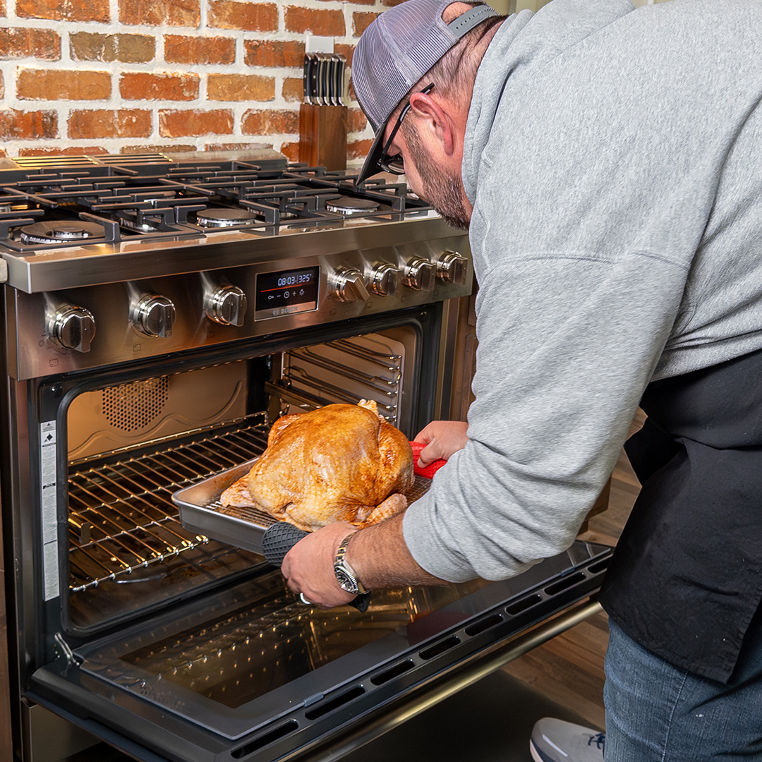 We’re kickin’ it old school with a classic Oven Roasted Thanksgiving Turkey! 🦃

Tender, juicy, and full of flavor. Perfect for anyone that doesn't have a grill at home or wanting to keep things simple this Thanksgiving!

youtu.be/TU0g-7BcTaU