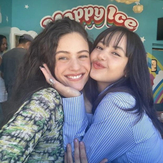 lalisabrasil's tweet image. Rosalía acaba de lançar seu álbum LUX, ouça agora em todas plataformas digitais e siga a nossa parceira @ROSALIABRASlL para mais informações sobre a artista! ⭐️🩵