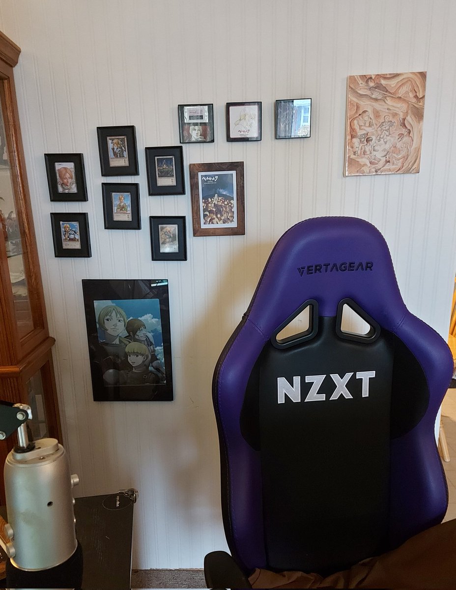 KittyFails's tweet image. Procrastination... but I finally got some of my Berserk up on that ugly white wall.