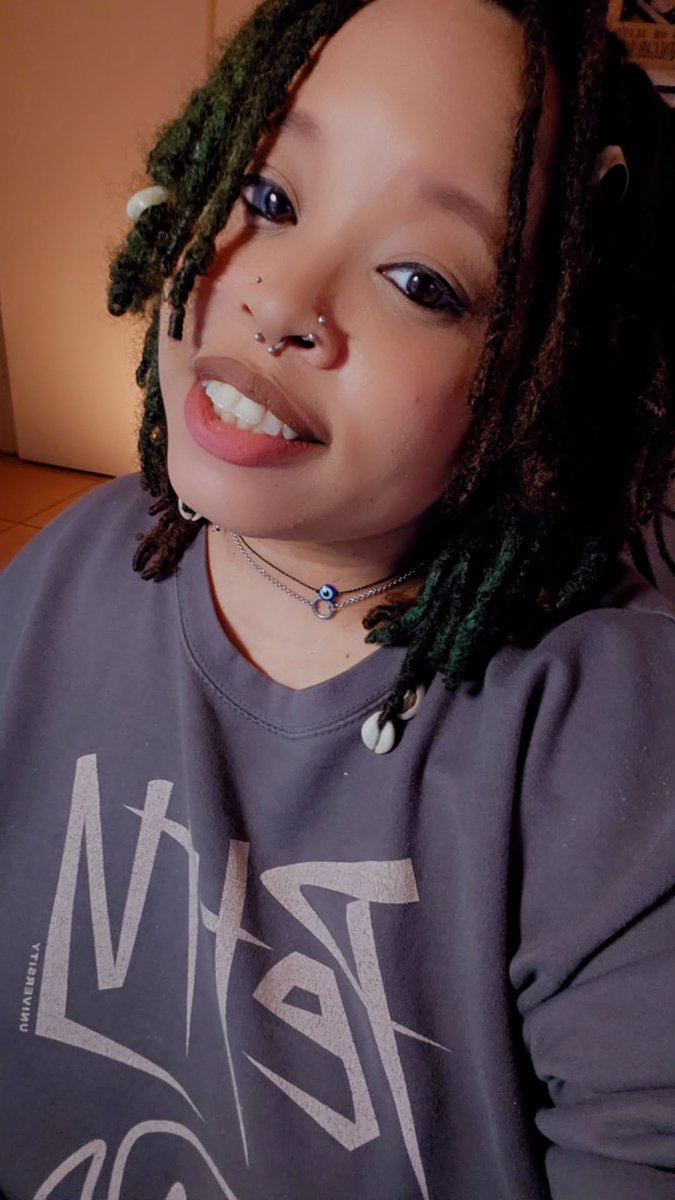 Live and starting post HW MSQs on FF14!!

twitch.tv/mochixbear_