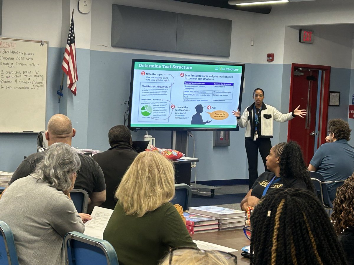 PHS_Colonels's tweet image. Today’s PSD Text Structure session led by Literacy Coach Mrs. Drane was fun, engaging, and full of great strategies! Can’t wait to see the implementation in classrooms! #MissionAPossible