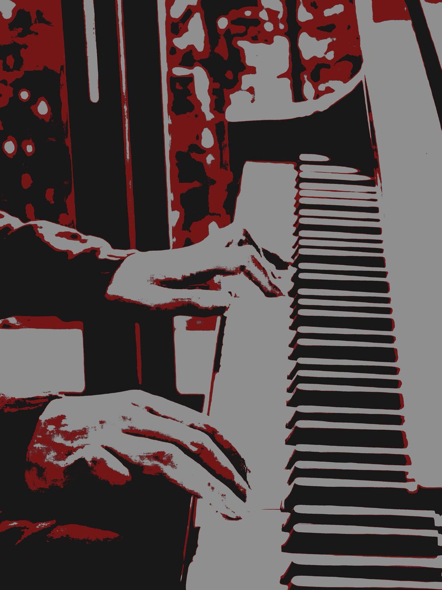 ABROODINGLlON's tweet image. 