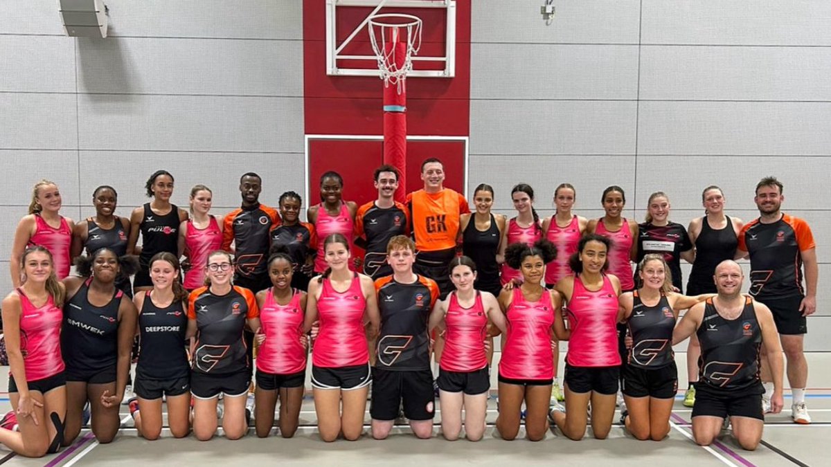 Huge thank you to our London based mixed teams <a href="/KnightsNetball/">Knights Netball UK</a> and <a href="/London_Giants/">London Giants Netball</a> for the match play #NPL <a href="/EnglandNetball/">England Netball</a> 🩷🖤