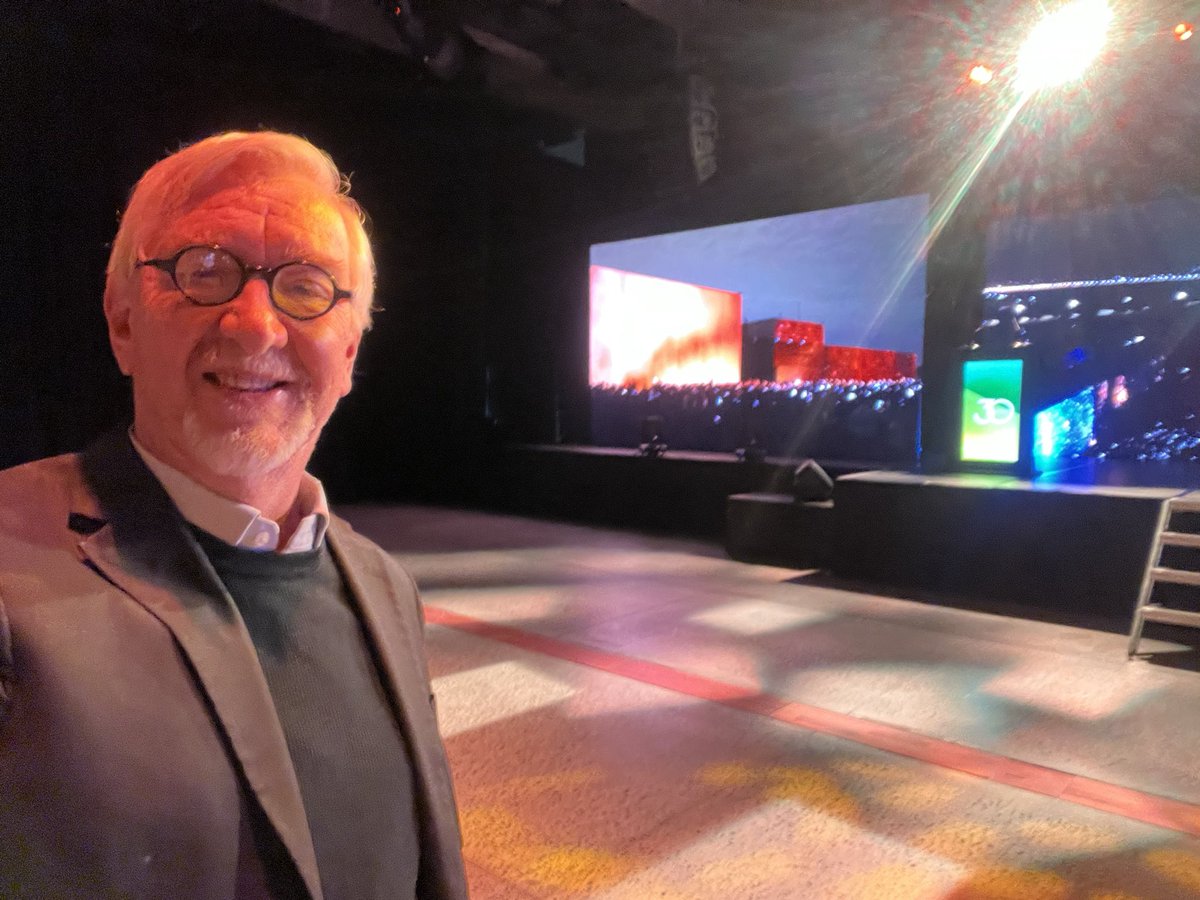 En el cocktail de la <a href="/LaSiglo21/">Universidad Siglo 21</a> en el año de su 30 Aniversario y en su excelente 8 Congreso Innova donde tuve el honor de participar <a href="/Educar2050/">Educar 2050</a>