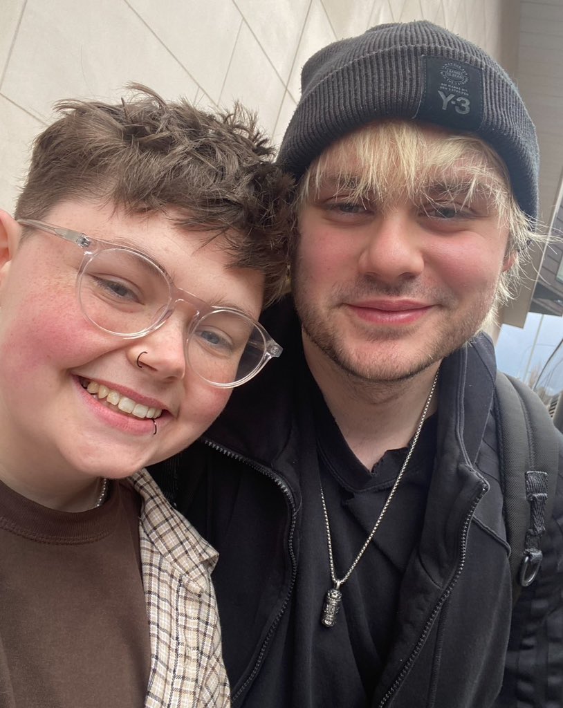 NOSHAMEMAX's tweet image. :)