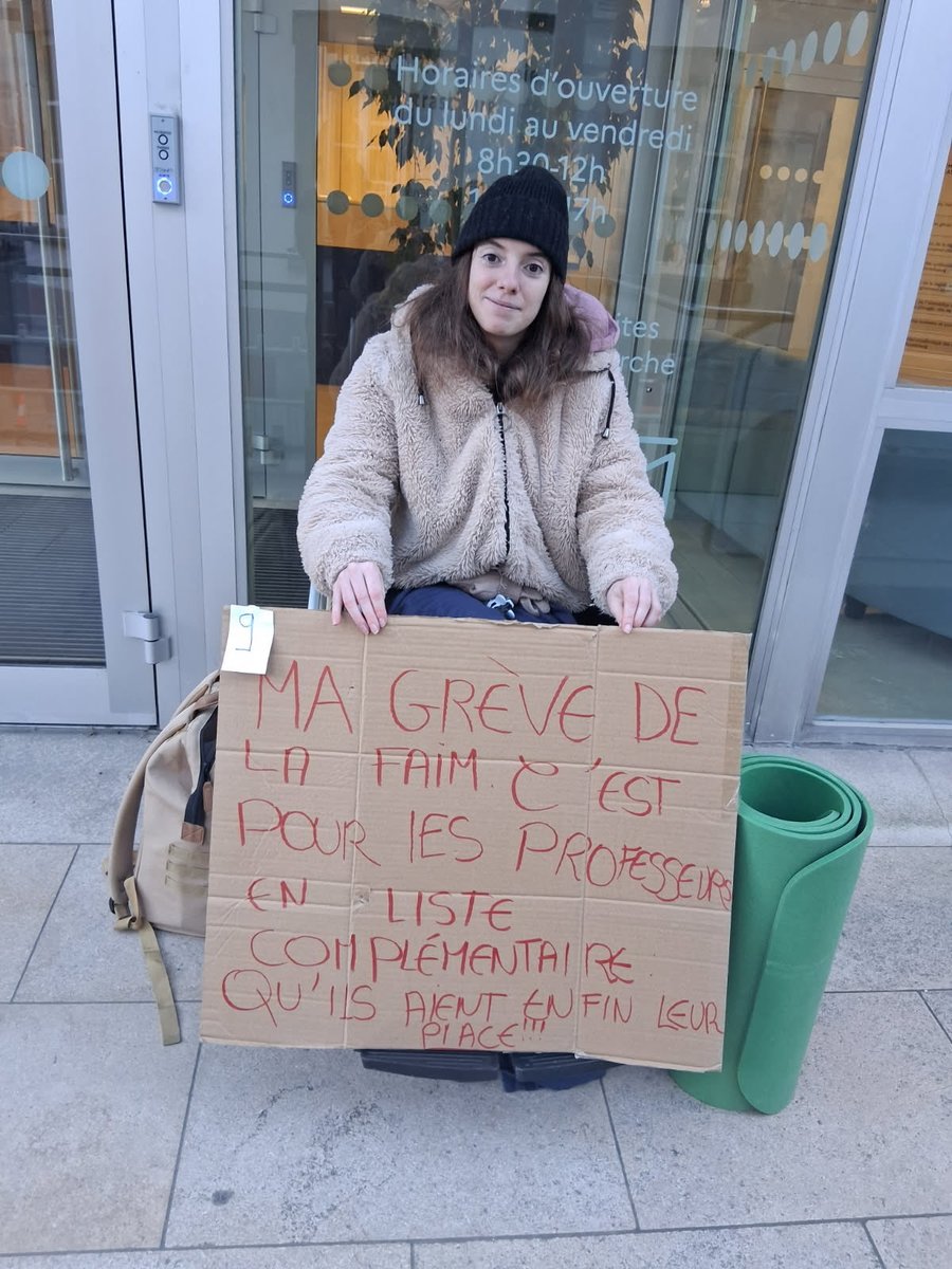 Le SNAPEN apprécie à sa juste mesure la main tendue de la CGT qui joue le jeu d’une intersyndicale sans drapeau. L’important étant le soutien à Vanessa Koehler et à sa cause du recrutement des #listescomplementaires
Bravo

Rdv 10h vendredi devant le rectorat de Strasbourg !