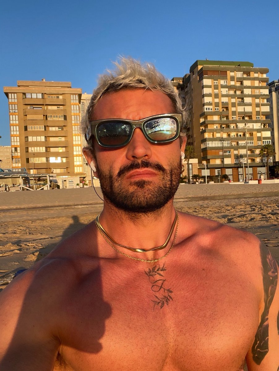 BasqueSurfer_'s tweet image. Cádiz es 🫠😍