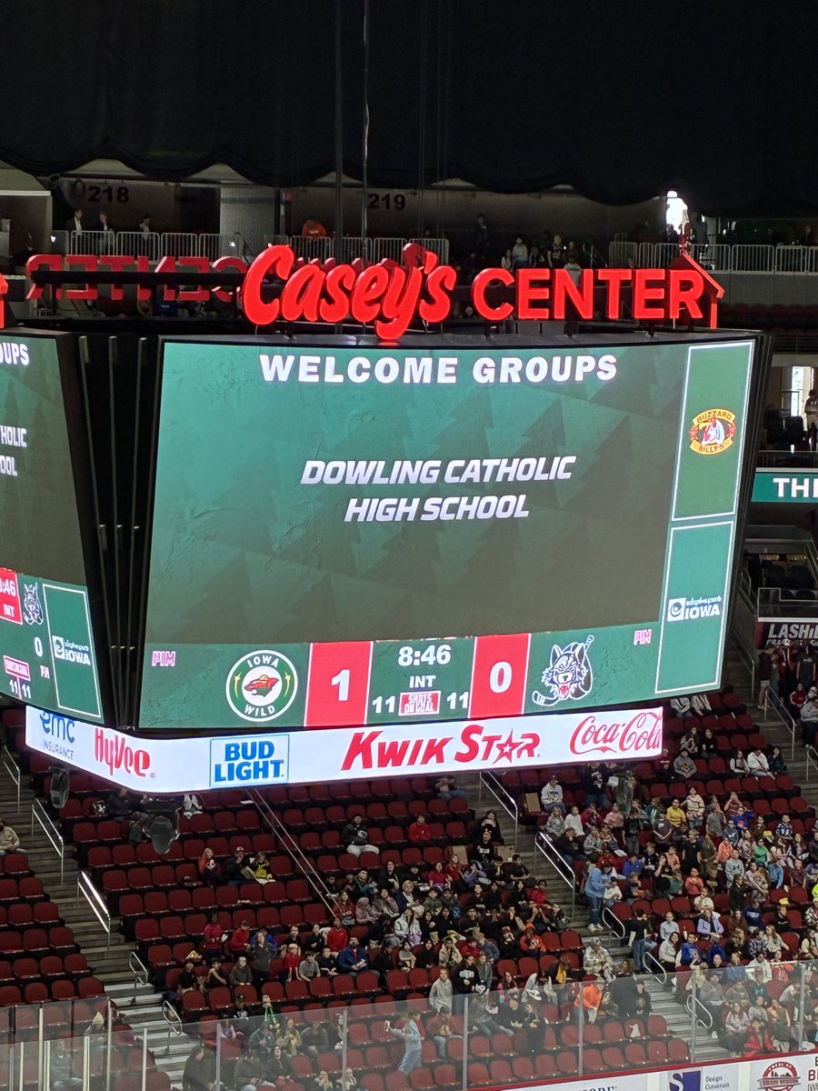 Dowling Catholic Sports Marketing tweet media