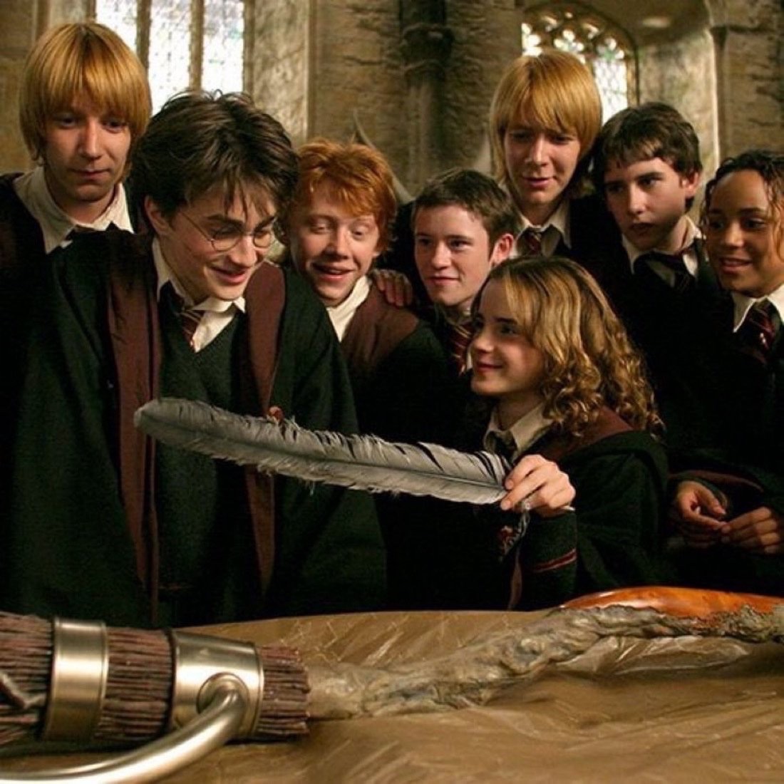 TheDailyHPotter's tweet photo. The perfect gift 🧹 https://t.co/OOasANQSBf
