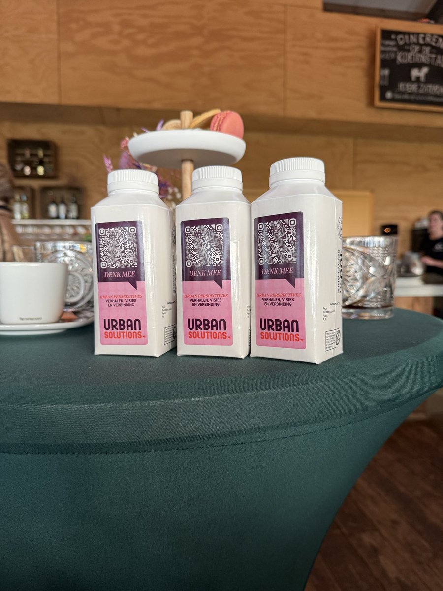 Toob_Alers's tweet image. Een dag van lekker bezig zijn. 

Deze afgesloten met een leuke sessie over gebiedsontwikkelingen tot ‘Magic Places’. Leuke info over nieuwe dorp Cortelande. Goed gedaan UrbanSolutions

Veel bekenden gezien! 
#UrbanSolutions #Kern #DNWS