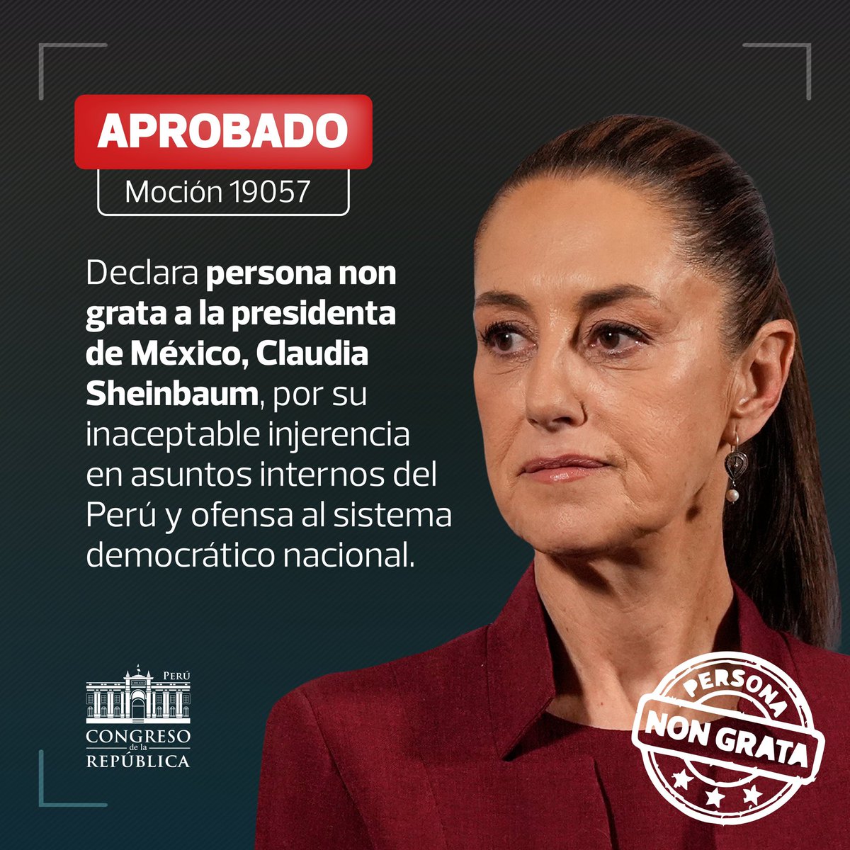ArturoVill7's tweet photo. 🚨| #UltimaHora : El Congreso de Perú declaró persona non grata a la Presidente Claudia Sheinbaum, por su constante injerencia en los asuntos internos del país y por otorgar asilo político en la embajada mexicana a la golpista socialista Betssy Chávez.

La política exterior de Sheinbaum es un desastre: rompe relaciones, protege radicales y convierte a México en refugio de sus afines ideológicos.