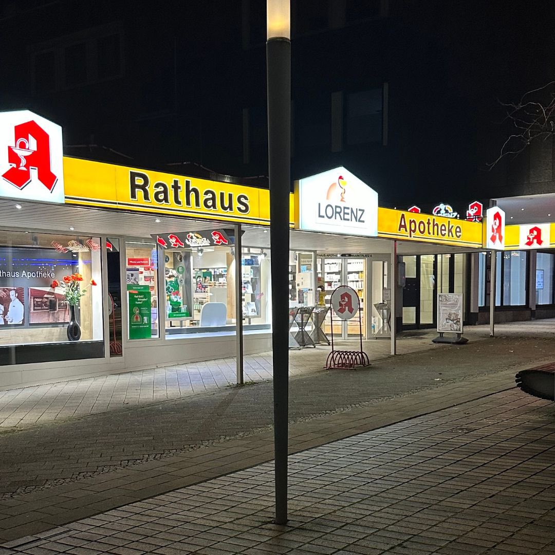 LORENZbaunatal's tweet photo. #LORENZ|#LORENZrathaus|#Baunatal|#Medikamente|#AvorOrt|#Apotheke|#Notdienst

Wir haben heute Notdienst.

Rathaus Apotheke
Marktplatz 4
34225 Baunatal

Wenn wichtige Medikamente benötigt werden, sind wir auch in der Nacht von Donnerstag (06.11.) auf Freitag (07.11.25) erreichbar. https://t.co/cLbFOGC3sz