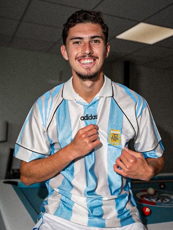 RENZO PANTICH tweet media