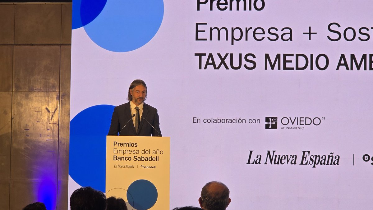 <a href="/PrensaIberica/">Prensa Ibérica</a> <a href="/BancoSabadell/">Banco Sabadell</a> Comienza la entrega de los #PremiosEmpresaAñoBSabadell 👉 Recibe el premio a la empresa +Sostenible, en colaboración con <a href="/aytoviedo/">@aytoviedo</a>, Javier Granero, de <a href="/TAXUS_/">TAXUS MEDIO AMBIENTE</a> 👏  “Somos una empresa familiar y todo lo que hacemos es por el medioambiente"