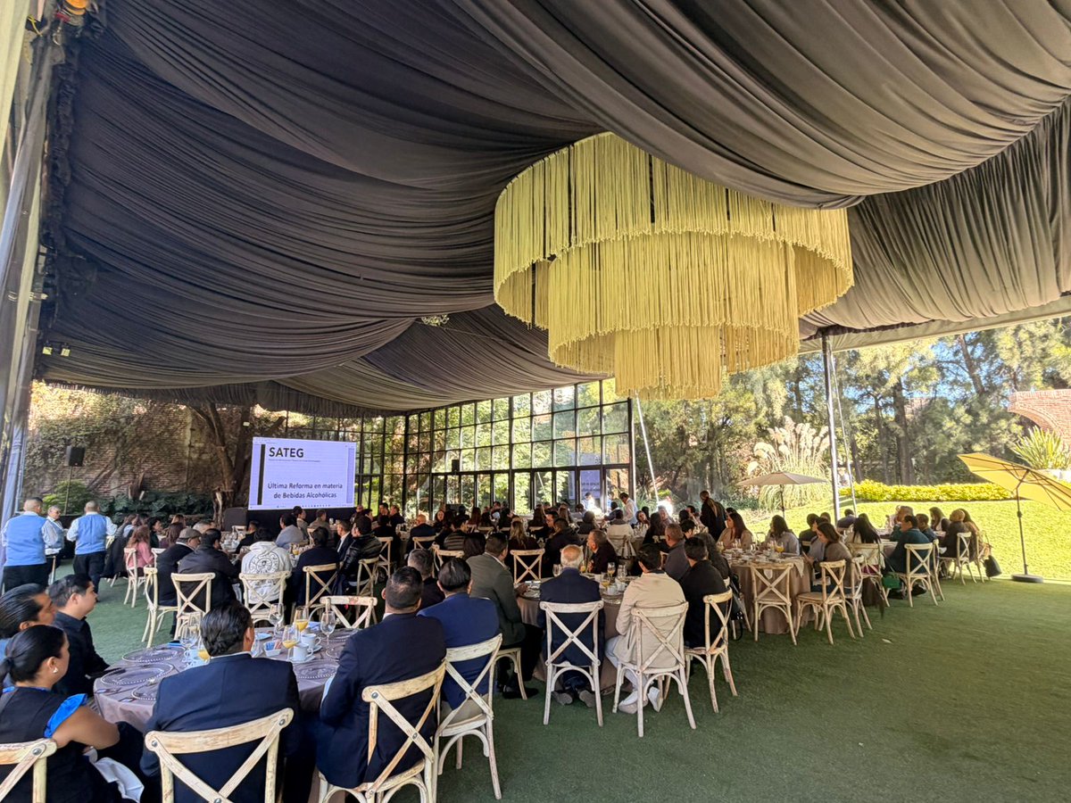 SoyCaniracLeon's tweet photo. 🙋🏻‍♂️Hoy tuvimos nuestra Reunión Mensual con afiliados teniendo como invitados a SATEG, agradecemos la apertura que tienen con nuestro gremio para seguir haciendo las cosas de manera correcta.🤝✨

@juachos @sategto @MarisolRuenes https://t.co/Q6VUHIos3t