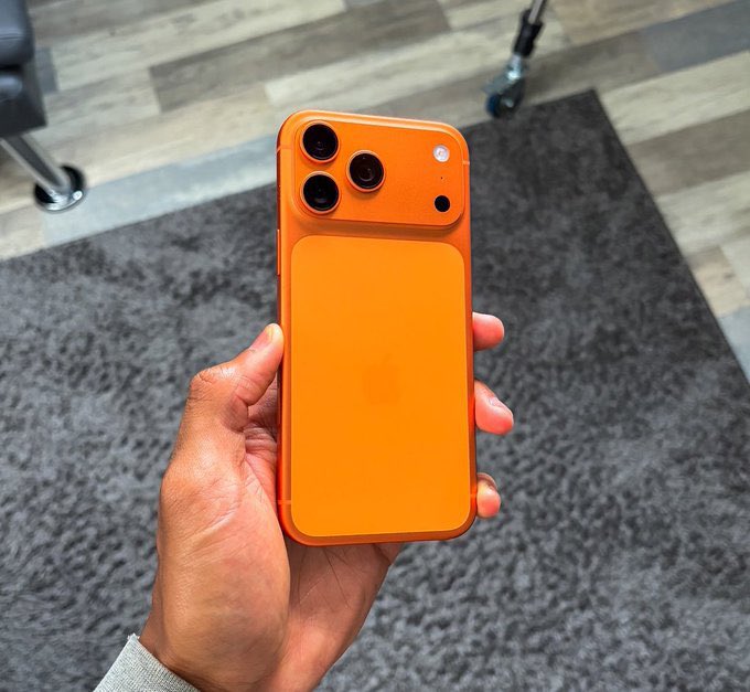Hello <a href="/grok/">Grok</a> in 24hours pick one comment with no likes to win this iPhone 

Goodluck fam ❤️🥳
