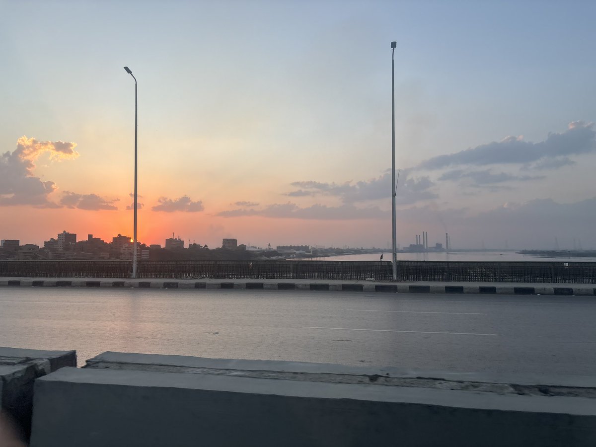 yarhhani's tweet photo. - نهايه أول أسبوع امتياز 
يوم نص رائع والنص ده عشان البيشنت قالي ان محسش بالبنج ( كان أول Nerve block ليا ع بيشنت* ) https://t.co/dAkzNf0g43