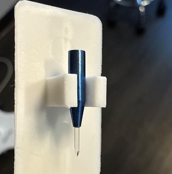 What is the difference between an FUE hair transplant and a CHTC Micro-FUE hair transplant? 

It's the size of the blade used for incisions AND the size of the punch used for extraction. 

At CHTC we take the Micro FUE surgery to the next level. We utilize a special Micro