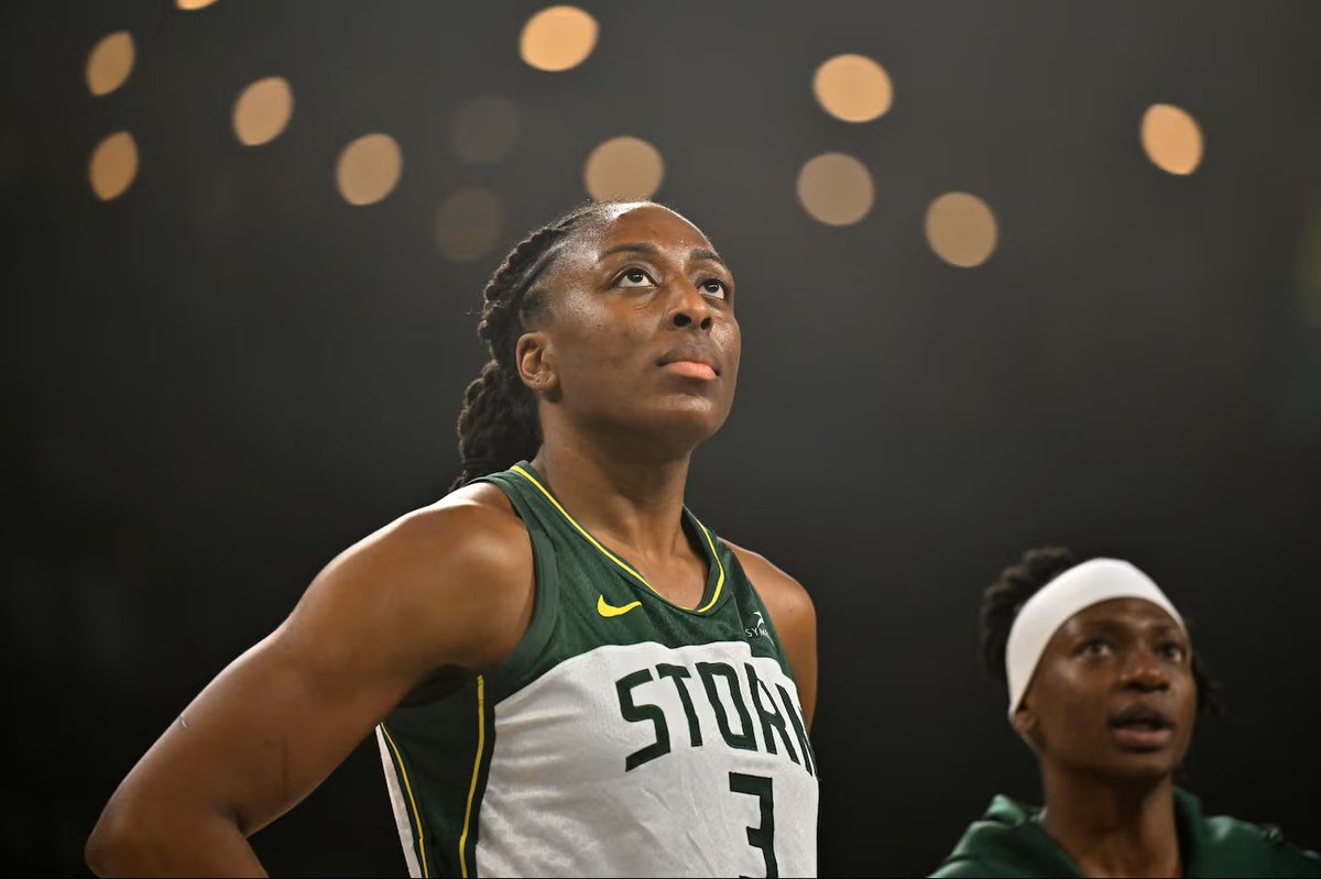 SBJ's tweet image. Storm F Nneka Ogwumike has signed with Project B, becoming the first player known to join the new professional women’s basketball league, according to the AP 🏀

📰: ow.ly/oUuM50XnWZl
