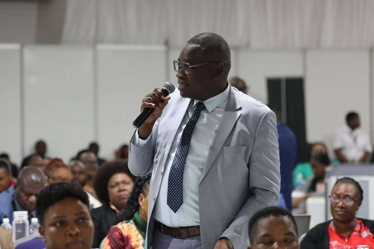 Chalton Hwende MP tweet media