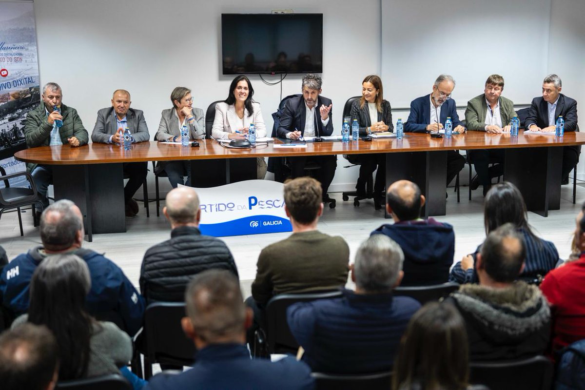 En Porto do Son seguimos a remar a favor do sector pesqueiro, porque o PP é o Partido da Pesca. 🐟

Aínda que en Galicia sabemos do que falamos cando se trata do mar… parece que outros partidos o esqueceron.