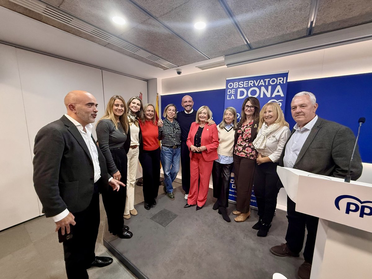 Acto de hoy en Barcelona, “escuchar, proteger, actuar. Poner voz al dolor, dar fuerza a la justicia” 
<a href="/ObservatoriPPC/">Observatori de la Dona PPC</a> #feminismobienentendido 
#convozdecentroderecha