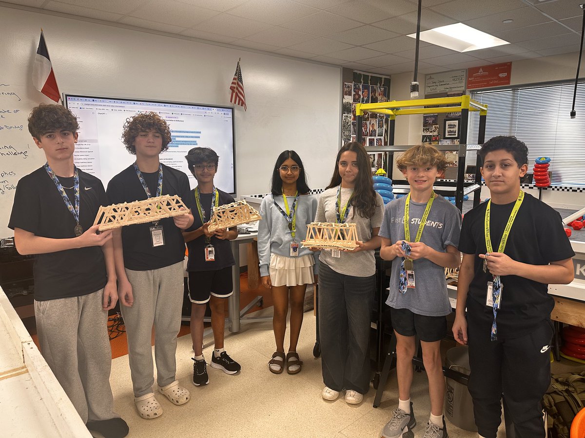 Moore_MS_CISD's tweet image. Mr. Stone’s Engineering students at Moore MS applied the Engineering Design Process to build bridges capable of supporting 150 pounds! Their creativity, problem-solving, and teamwork truly bridged the gap between learning and real-world engineering — talk about solid support! 💪