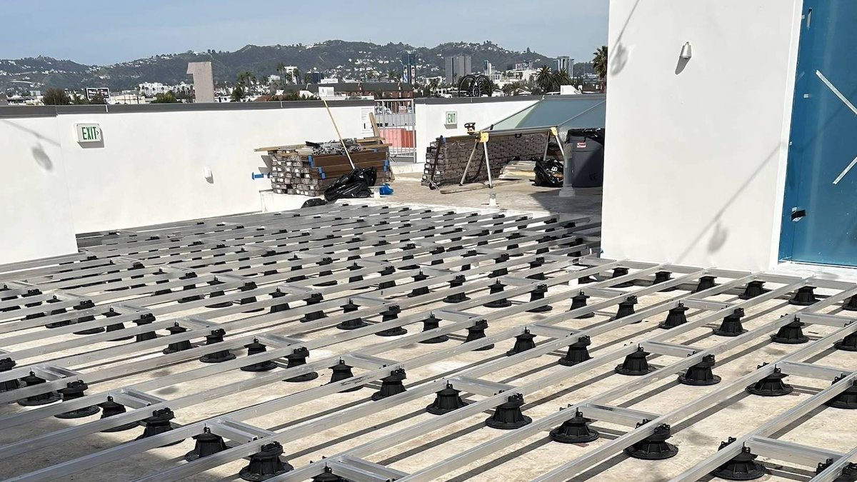 Straight. Strong. Pedestal-Ready. HDG Universal Aluminum Joists deliver stable, high-load framing for rooftop decks, perfect w/ Buzon pedestals &amp; compatible w/ wood or composite decking and stone, concrete, porcelain pavers.
hdgbuildingmaterials.com/universal-alum…

#BuzonPedestals #BuildWithHDG