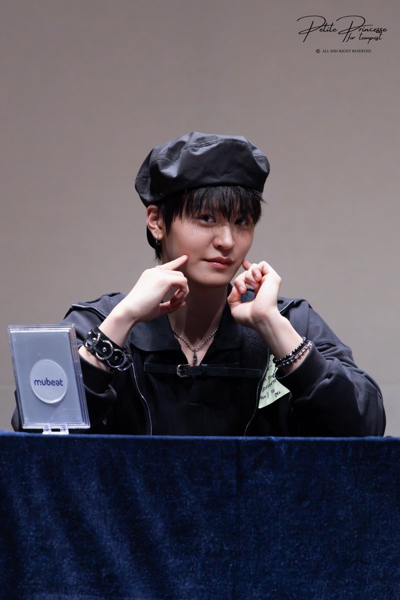 ☆𝒫ℯ𝓉𝒾𝓉ℯ 𝓅𝓇𝒾𝓃𝒸ℯ𝓈𝓈ℯ☆ tweet media