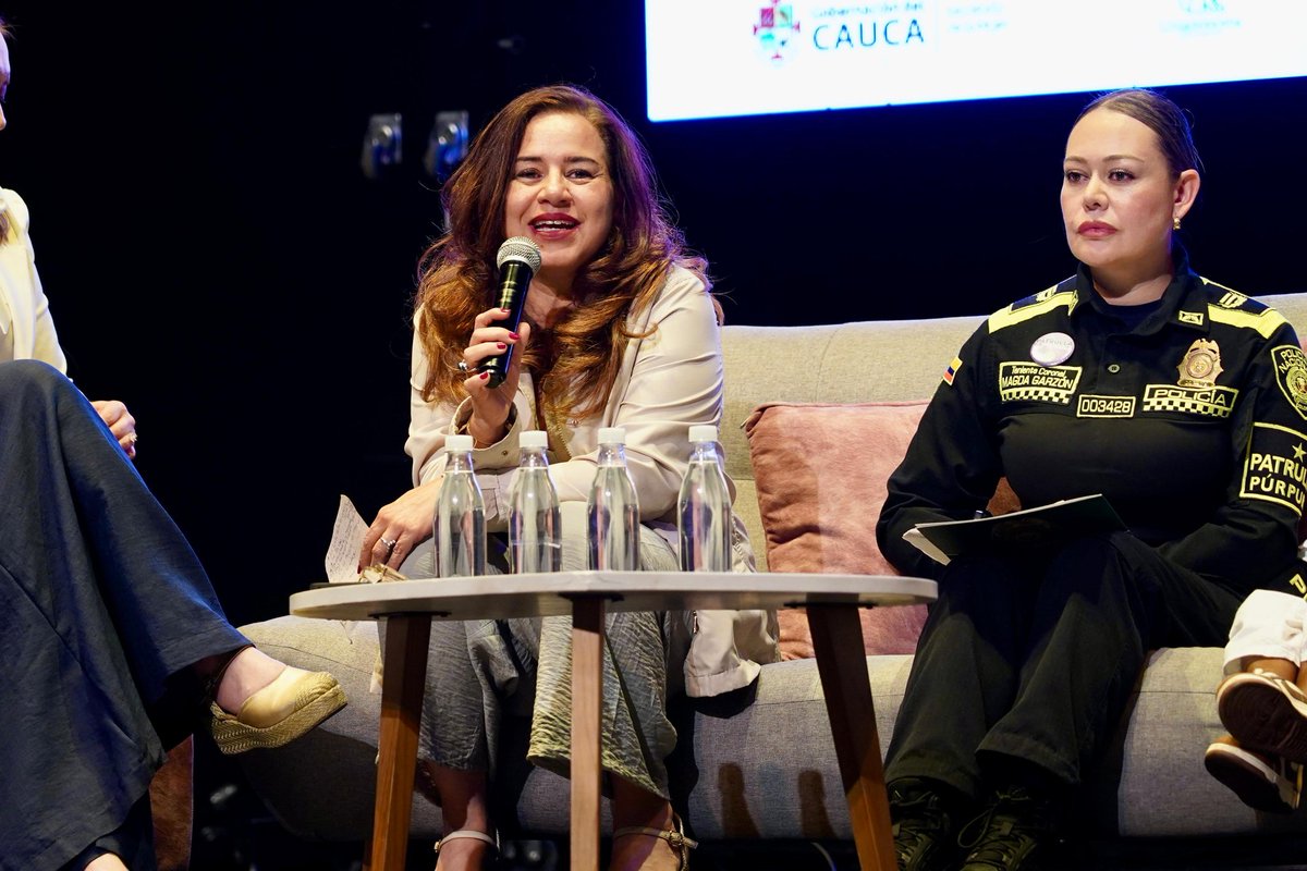 ARNColombia's tweet photo. La directora de la @ARNColombia, @AlejamillerR, participa en el primer ‘Congreso de Mujeres en el Cauca - Mujeres que trascienden, liderazgos que transforman’, liderado por la @SecMujerCauca de la @GobCauca. https://t.co/ODcJPmP8w1
