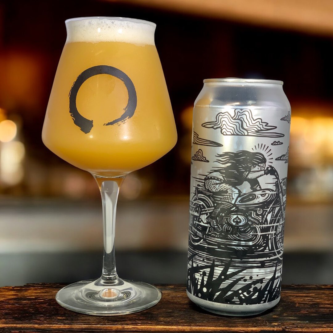BeerAdviser's tweet photo. Throwback Series: Curiosity One Hundred One – @TreeHouseBrewCo
Back when people lined up for haze, this was the one worth waiting for.
Bright, juicy, smooth—Tree House perfection.
One sip, you get the picture.
Rating: 4.012
#TreeHouseBrewing #CuriosityOneHundredOne https://t.co/GLt5lziHF2