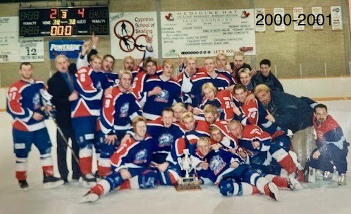 🏆 Champion Throwback – 2000-2001 Season 🏒
The Okotoks Bisons captured their third HJHL Championship during the 2000-2001 season, posting an incredible record of 30 wins, 5 losses, and 2 ties.
Finishing 1st in the South Division, the Bisons were just one point shy of Red Deer