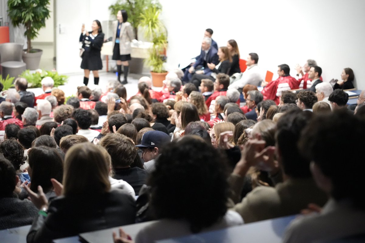 Ce soir, à la rentrée solennelle de la Faculté de médecine de Nice.

Merci aux équipes pédagogiques et administratives, mobilisées pour former dans les meilleures conditions nos futurs confrères au plus beau métier du monde :  soigner.

Bon courage à tous nos étudiants !
