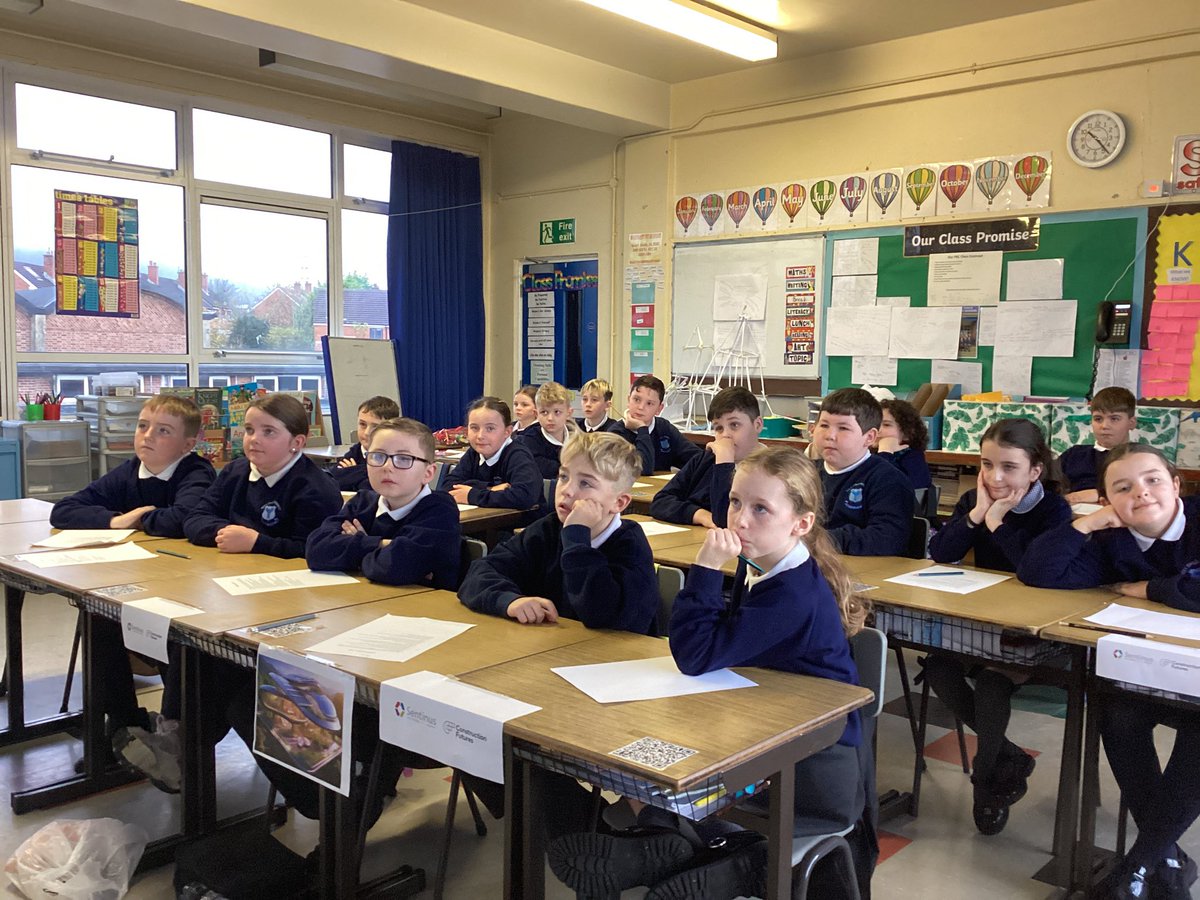 HolyChildPSBel's tweet image. P6C took part in an online STEM workshop with architect, Olivia and engineer, Fionnuala to discuss plans for their future house and town. 
#SharingCaringLearning #STEM #STEAM @SentinusNI
