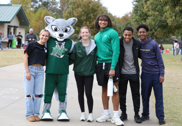 dutchforkhigh's tweet photo. DFHS Beta Club volunteered at the Buddy Walk on Nov 2 for National Down Syndrome Awareness Month — helping vendors, playing games with kids, and cheering walkers. Proud of our Betas for spreading kindness and inclusion! #SetTheStandard #BetaClub #DFHS #DownSyndromeAwarenessMonth https://t.co/okSPKZKbOk