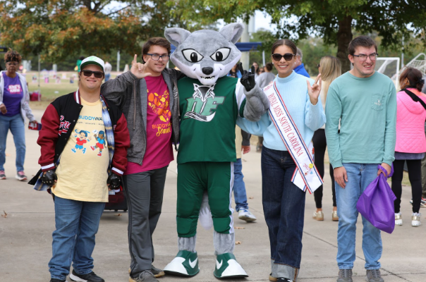 dutchforkhigh's tweet photo. DFHS Beta Club volunteered at the Buddy Walk on Nov 2 for National Down Syndrome Awareness Month — helping vendors, playing games with kids, and cheering walkers. Proud of our Betas for spreading kindness and inclusion! #SetTheStandard #BetaClub #DFHS #DownSyndromeAwarenessMonth https://t.co/okSPKZKbOk