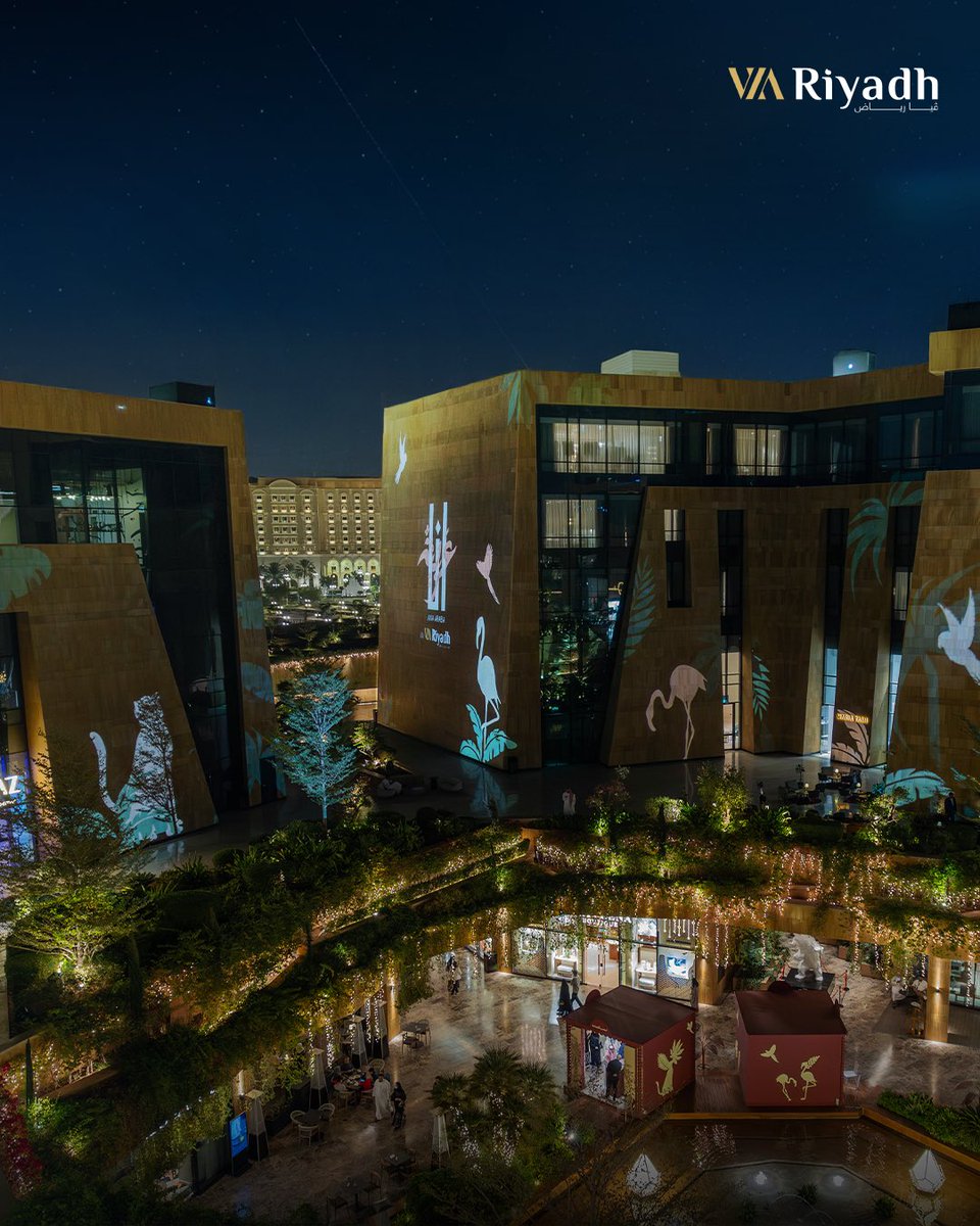 #ڤيا_رياض تتألق مع معرض #أنا_عربية 🕊️🦩
حيث تلتقي الأناقة بالفن والجمال العربي 💫

#VIARiyadh shines with the #AnaArabia exhibition 🕊️🦩
where elegance meets Arab art and beauty 💫

#RiyadhSeason #BigTime