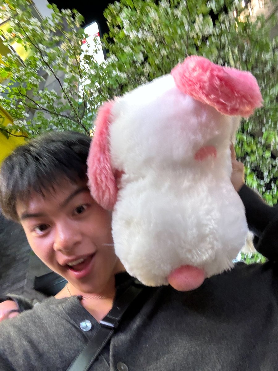 ขอโทษครับเผลอลบคลิป recap ที่โตเกียว เดี๋ยวมาร้องเพลงให้ฟังแทนได้ไหมนะ 🥹

#MARCKRIS
#BUSSINGJAPANEP14