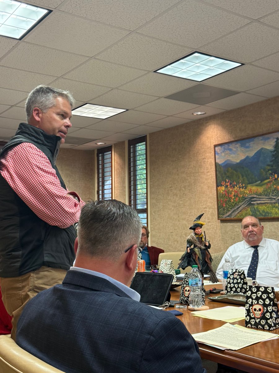 NCPCM's tweet image. Last week, our leaders united to share ideas and tackle challenges for an exciting year ahead. Thanks to all board and committee members for your dedication to NC’s petroleum and convenience industry!  #NCPCM #IndustryLeadership #WeLeadTogether #BoardMeeting #AssociationStrong