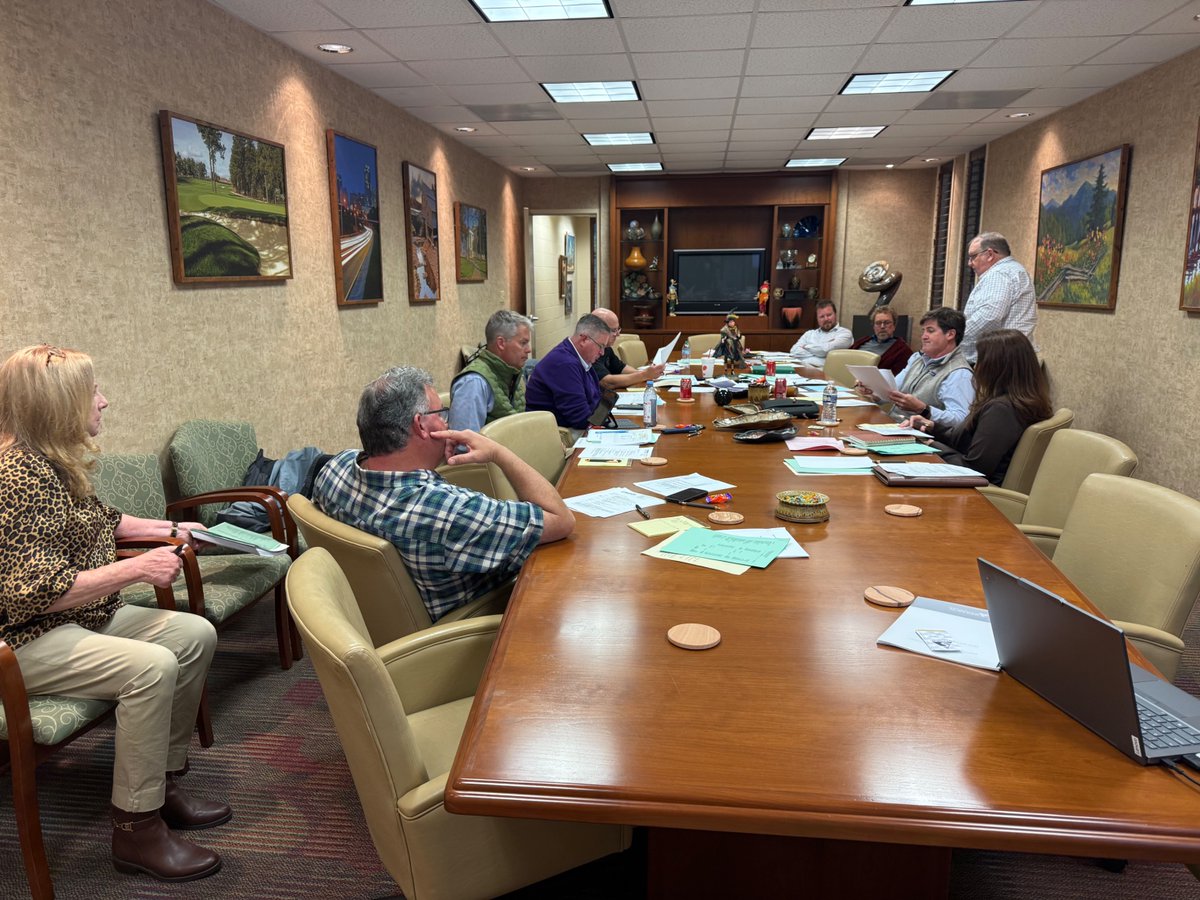 NCPCM's tweet image. Last week, our leaders united to share ideas and tackle challenges for an exciting year ahead. Thanks to all board and committee members for your dedication to NC’s petroleum and convenience industry!  #NCPCM #IndustryLeadership #WeLeadTogether #BoardMeeting #AssociationStrong