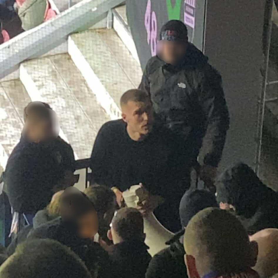 nawylottv's tweet photo. #SPARCZ | Tomas Petrasek był obecny na sektorze kibiców Rakowa 🔴🔵 https://t.co/CERGjWb8IX