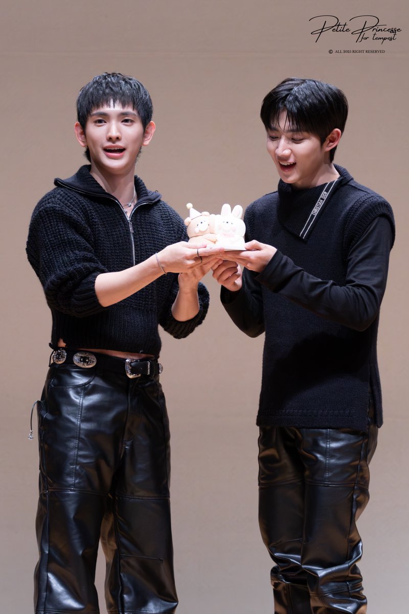 ☆𝒫ℯ𝓉𝒾𝓉ℯ 𝓅𝓇𝒾𝓃𝒸ℯ𝓈𝓈ℯ☆ tweet media